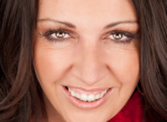 vanessavallely-341x250 (2)