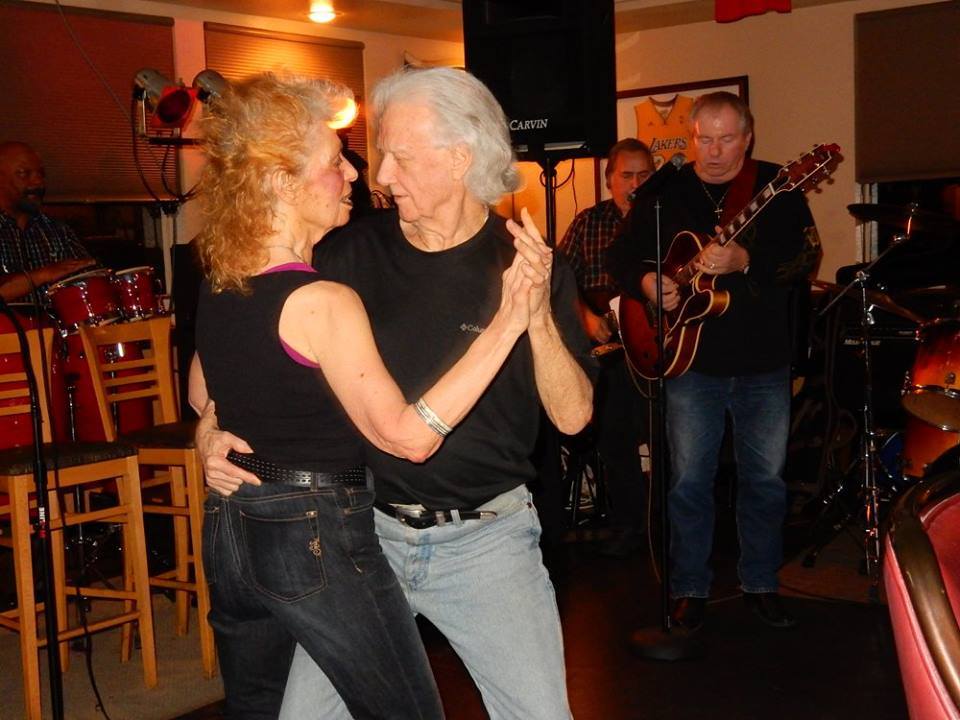 12039539_10205915076262610_1497042815928620095_n